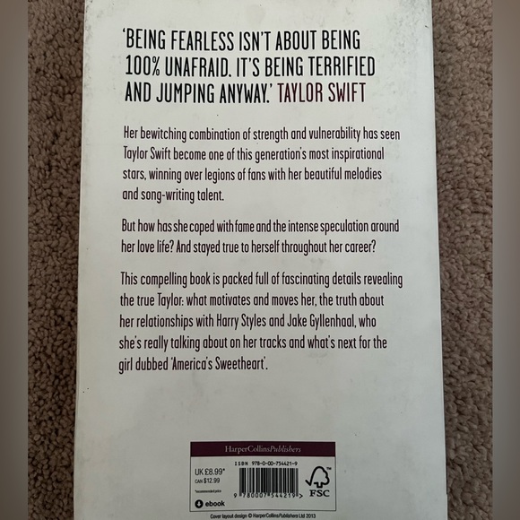 Taylor Swift book - Picture 2 of 2